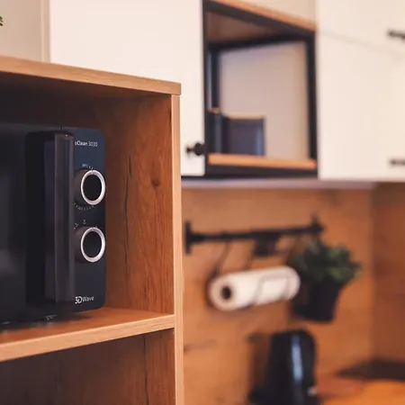 Apartment Square *
