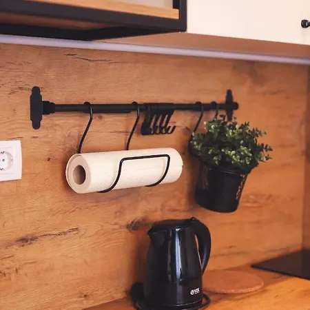 Square Apartment